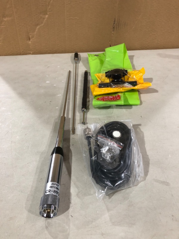Photo 3 of Quad Band Mobile Radio Antenna 29/50/144/430MHz 10m/6m/2m/70cm for TYT TH-9800 Plus,TH-9800D Includes 16.4ft Coaxial Cable and Bracket Clip.
* Open box, no visible damage or defect. *