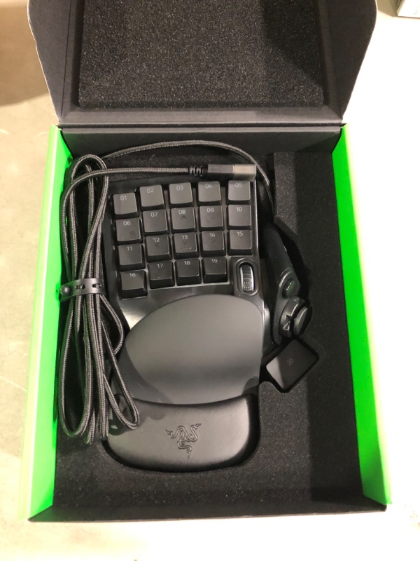 Photo 2 of Razer Tartarus v2 Gaming Keypad: Mecha-Membrane Key Switches - 32 Programmable Keys - Customizable Chroma RGB Lighting - Programmable Macros - Classic Black Classic Black Tartarus v2 - Mecha Membrane Switches