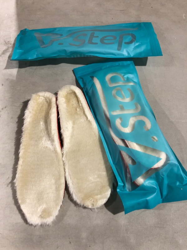 Photo 1 of Sheepskin Insoles for Women Men Wool Fleece Shoe Inserts with Arch Support XS (Pack of 2) Women US 5-6.5