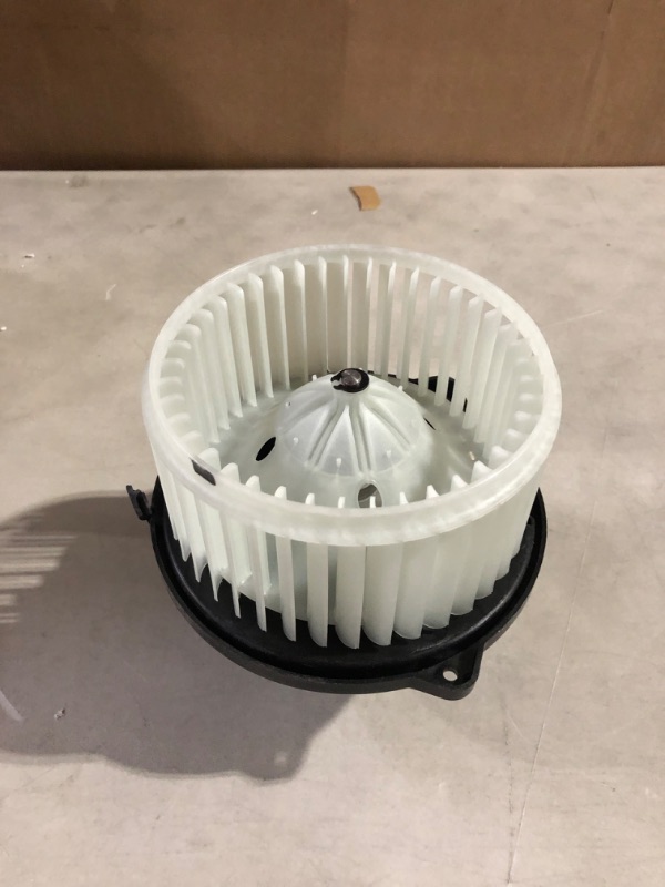 Photo 2 of 5012701AB AC Heater Blower Motor with Fan Cage for 2002-2008 Dodge Ram 1500 2500 3500, 2002-2004 Jeep Grand Cherokee 5096255AA PM9198 700012 5012701AB 1