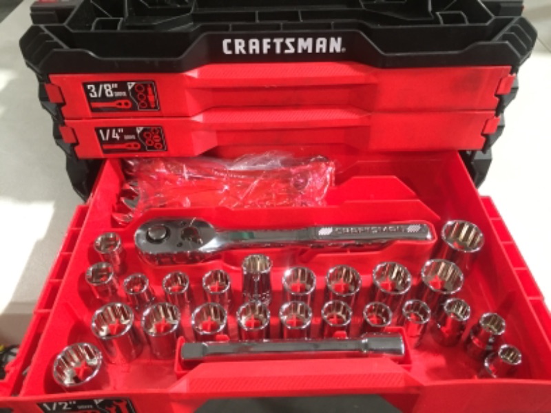 Photo 4 of CRAFTSMAN Mechanics Tools Kit with 3 Drawer Box, 216-Piece (CMMT99206) Old