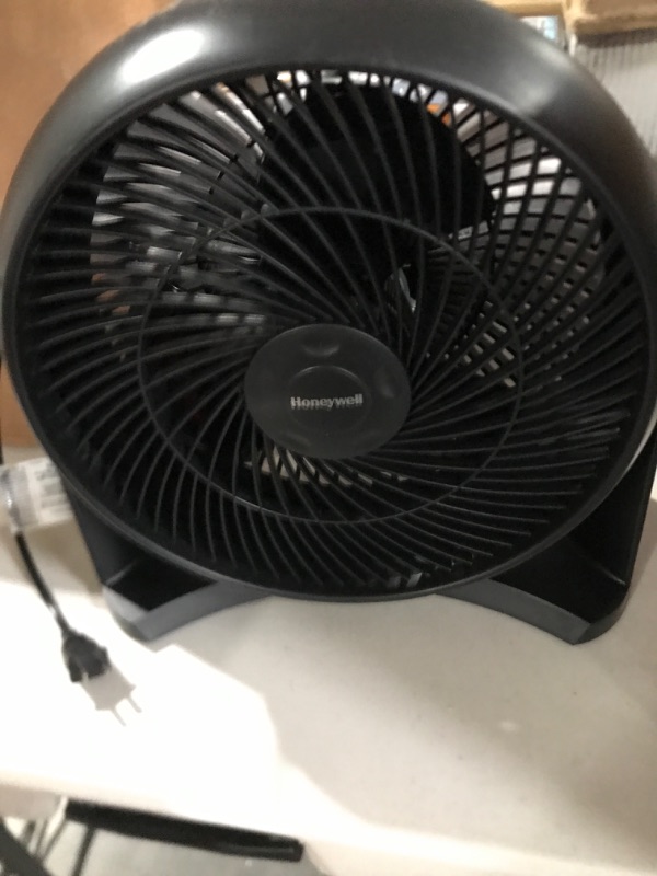 Photo 2 of 12 in. 3 Speed Whole Room Circulator Floor Fan