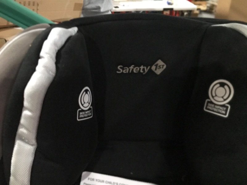 Photo 3 of Safety 1st Guide 65 Convertible Car Seat, Chambers