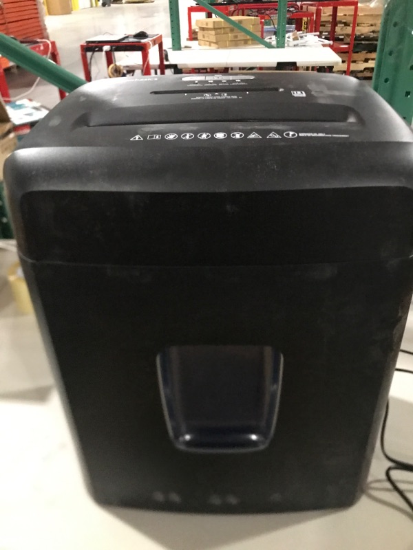 Photo 2 of Amazon Basics 15-Sheet Cross Cut Paper Shredder and Credit Card CD Shredder with 6 Gallon Bin 15 Sheet - new model Shredder