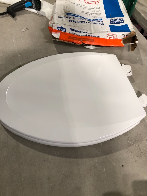 Photo 3 of Bemis 1500EC 390 Toilet Seat with Easy Clean & Change Hinges, Elongated, Durable Enameled Wood, Cotton White Cotton White 1 Pack Elongated Toilet Seat