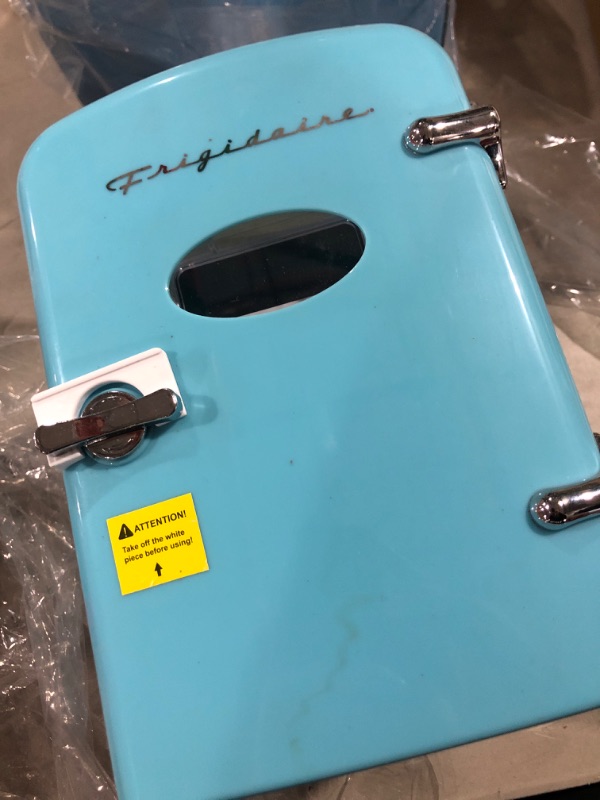 Photo 3 of Frigidaire Portable Retro Extra Large 9-Can Mini Fridge EFMIS175 Blue Cooler XLS