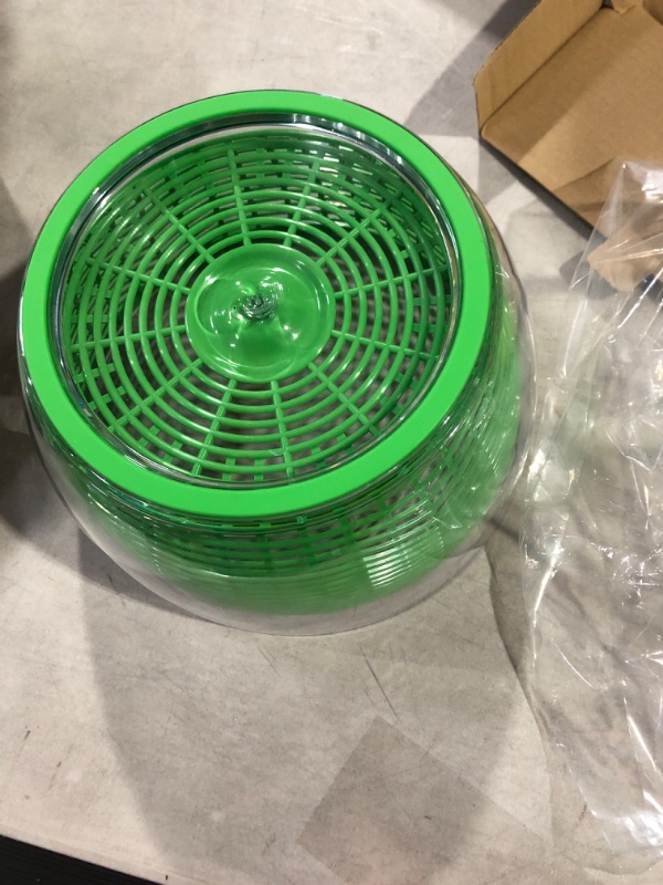 Photo 3 of Farberware Easy to use pro Pump Spinner with Bowl, Colander and Built in draining System for Fresh, Crisp, Clean Salad and Produce, Large 6.6 quart, Green Pro Salad Spinner