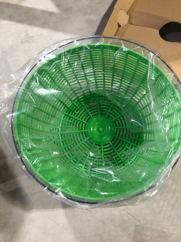 Photo 2 of Farberware Easy to use pro Pump Spinner with Bowl, Colander and Built in draining System for Fresh, Crisp, Clean Salad and Produce, Large 6.6 quart, Green Pro Salad Spinner