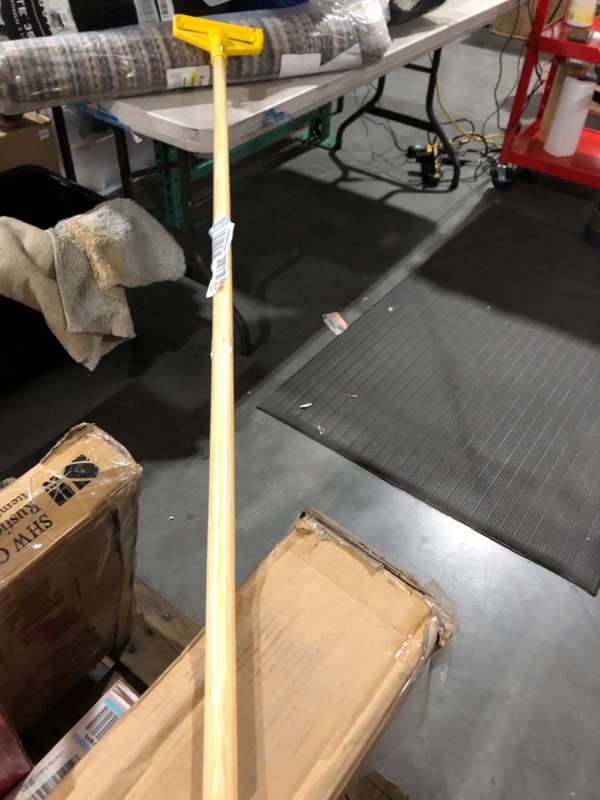 Photo 1 of Rubbermaid(R) Value-Pro™ Mop Handle, 60in.