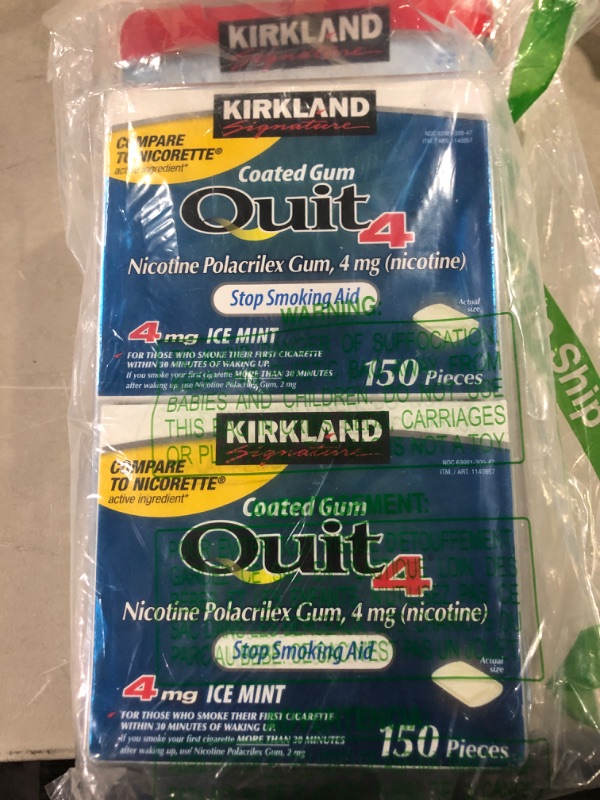 Photo 2 of Kirkland Signature Quit Ice Mint Gum 4 mg, 300 Pieces