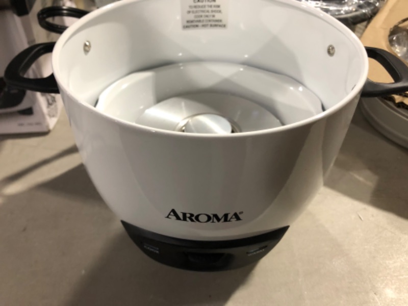 Photo 3 of Aroma - 6-Cup Rice Cooker - White