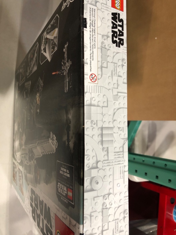 Photo 4 of !!!SEE CLERK NOTES!!!
LEGO Star Wars The Razor Crest 75292, Ages 10+ (1023 Pieces) Frustration-Free Packaging