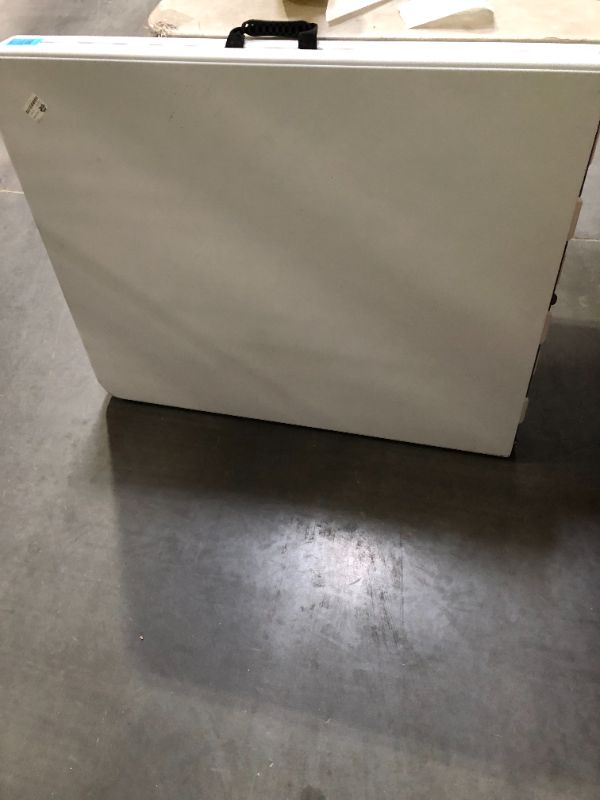 Photo 1 of 6ft White Folding Banquet Table
