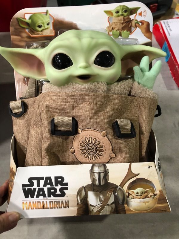 Photo 2 of Star Wars The Child Plush Toy, 11-in Yoda Baby Figure from The Mandalorian, Collectible Stuffed Character with Carrying Satchel for Movie Fans Ages 3 and Older with Bag & Feet