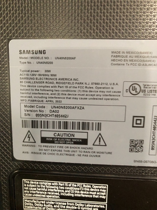 Photo 1 of SAMSUNG 40-inch Class LED Smart FHD TV 1080P (UN40N5200AFXZA, 2019 Model)