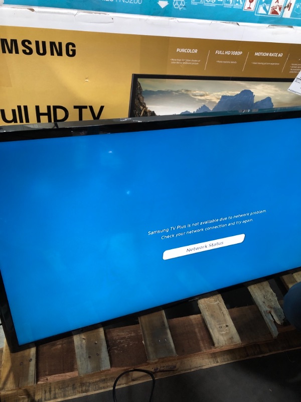 Photo 2 of SAMSUNG 40-inch Class LED Smart FHD TV 1080P (UN40N5200AFXZA, 2019 Model)