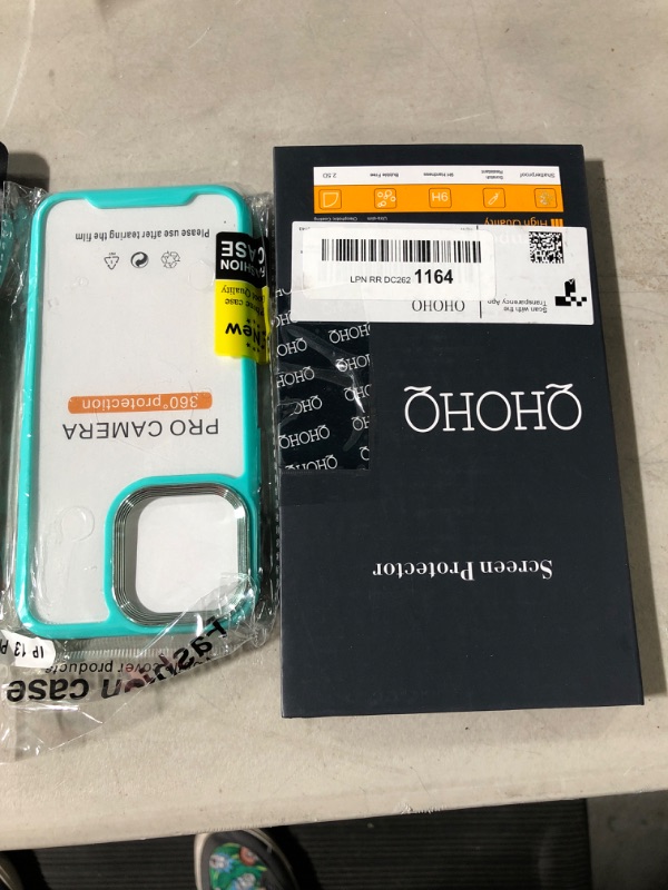 Photo 1 of assorted screen protector and cell phone case bundle 