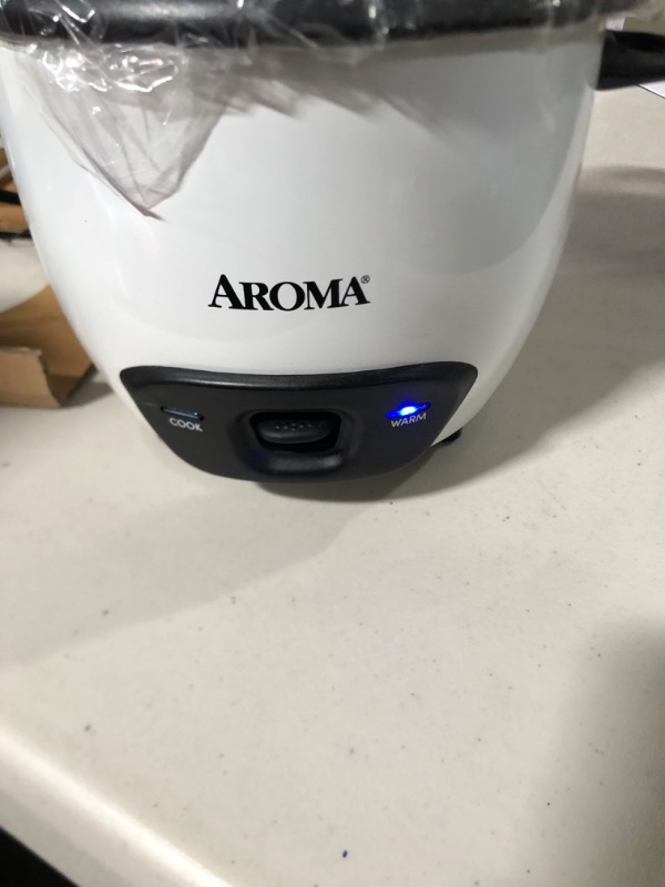 Photo 2 of Aroma - 6-Cup Rice Cooker - White