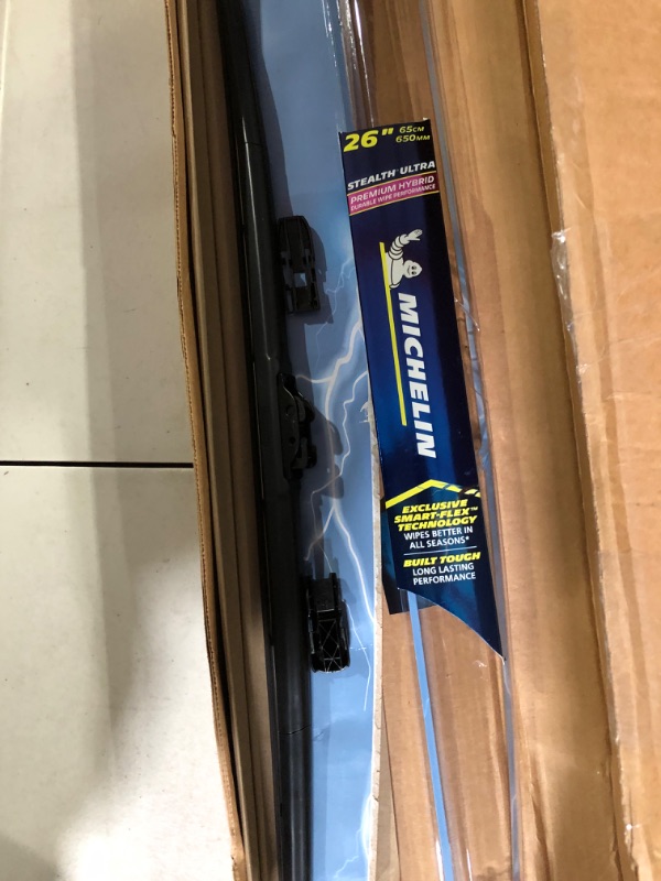 Photo 3 of Michelin 8526 Stealth Ultra Windshield Wiper Blade with Smart Technology, 26" (Pack of 1)