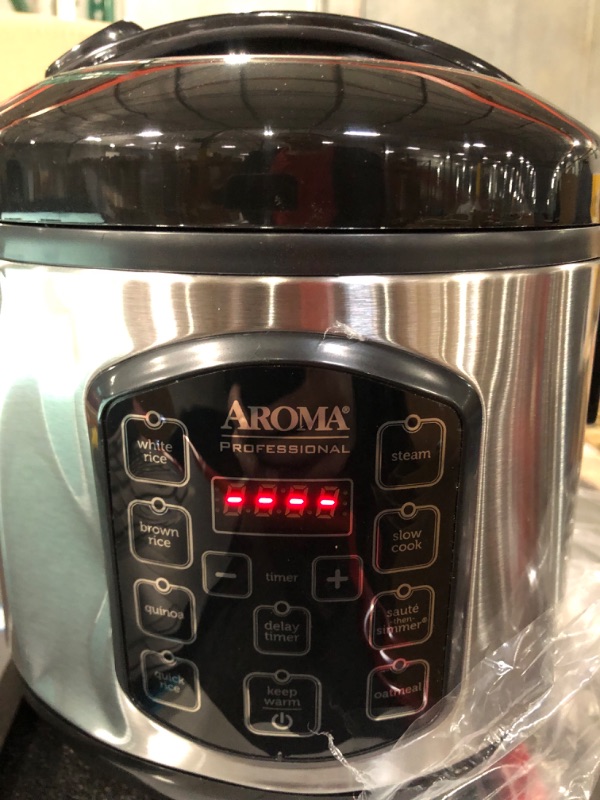 Photo 3 of [DAMAGED] Aroma® 20-Cup Programmable Rice & Grain Cooker and Multi-Cooker