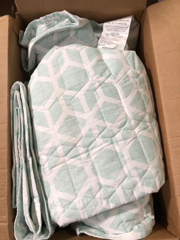 Photo 1 of [USED] welspun basic king/cal king quilt set - green and white pattern