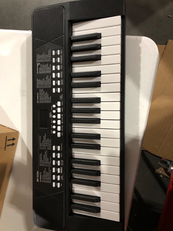 Photo 2 of Beginners Piano Keyboard 37 Keys 