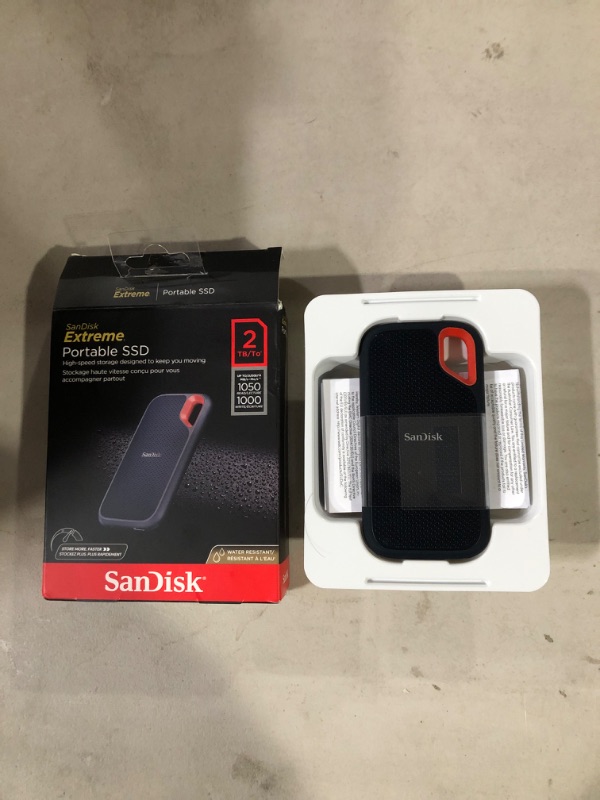 Photo 2 of SanDisk 2TB Extreme Portable SSD - Up to 1050MB/s - USB-C, USB 3.2 Gen 2 - External Solid State Drive - SDSSDE61-2T00-G25 2TB SSD