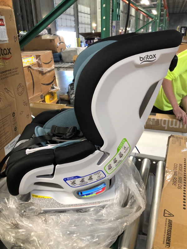 Photo 1 of Britax Boulevard Clicktight Convertible Car Seat, Green Contour SafeWash Boulevard Green Contour