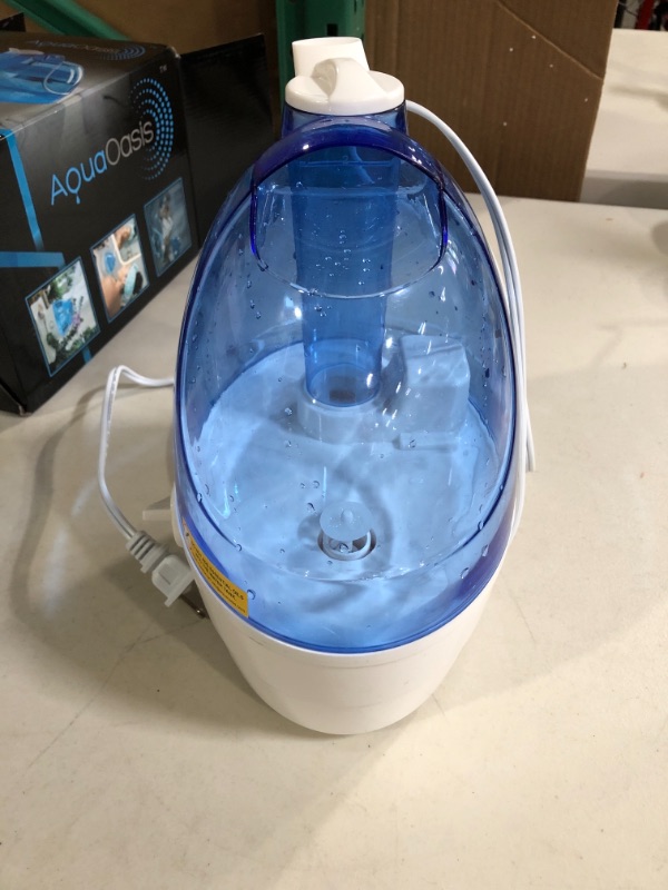 Photo 2 of AquaOasis™ Cool Mist Humidifier {2.2L Water Tank} 