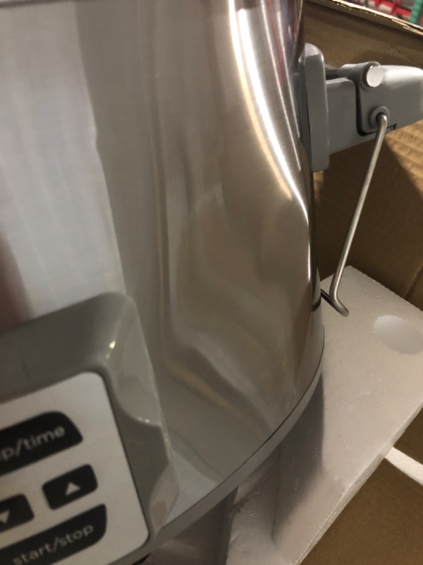 Photo 1 of BLACK+DECKER SCD7007SSD 7-Quart Digital Slow Cooker with Temperature Probe + Precision Sous-Vide, Capacity, Stainless Steel