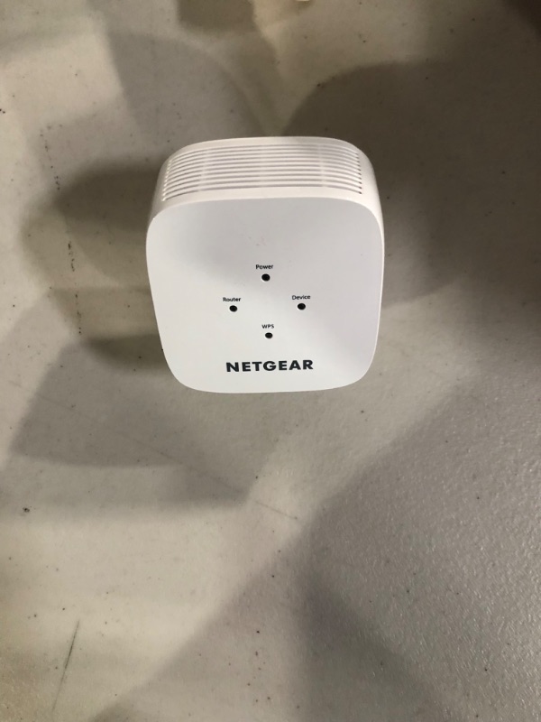 Photo 2 of NETGEAR EX6110-100NAS AC1200 WiFi Range Extender