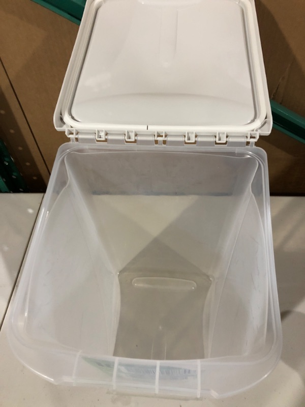 Photo 3 of Van Ness 10-Pound Food Container with Fresh-Tite Seal (FC10)