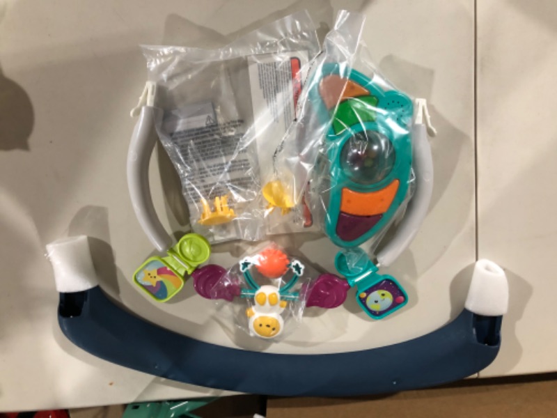 Photo 3 of Fisher-Price Astro Kitty SpaceSaver Jumperoo