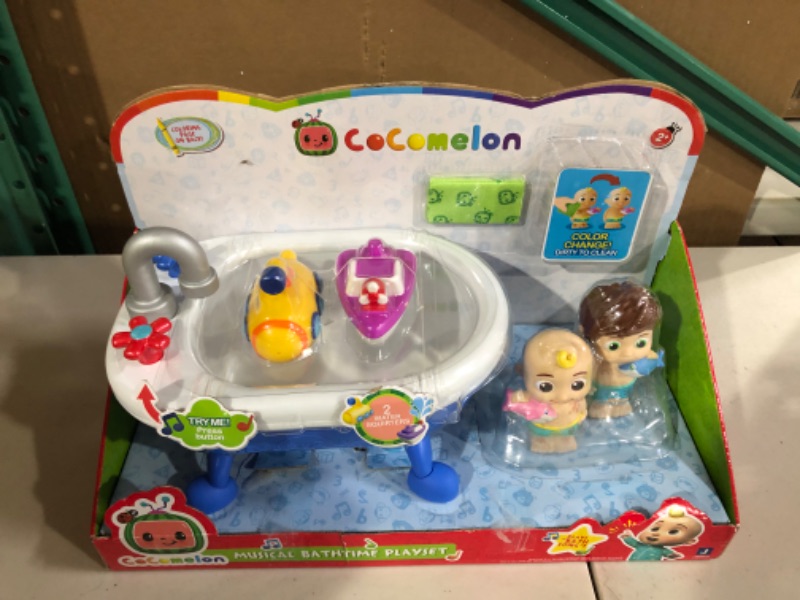 Photo 2 of CoComelon Bathtub Playset