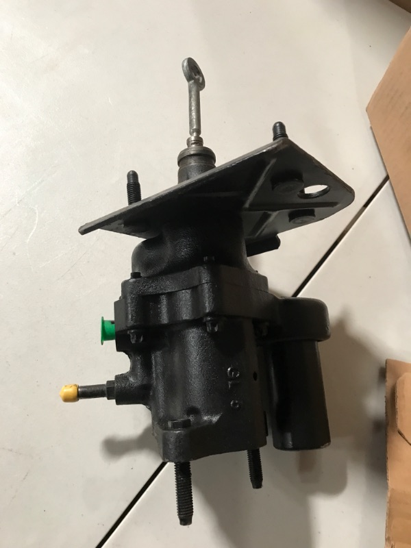 Photo 1 of A1 Cardone Cardone 52-7414 Remanufactured Hydraulic Power Brake Booster without Master Cylinder,Black (Renewed)