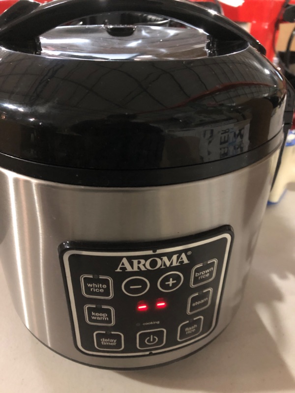 Photo 2 of Aroma Housewares ARC-914SBD Digital Cool-Touch Rice Grain Cooker and Food Steamer, Stainless, Silver, 4-Cup (Uncooked) / 8-Cup (Cooked) Basic