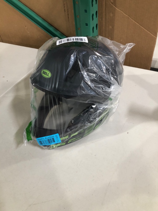 Photo 1 of Bell Drop Full Face Helmet for Youth
