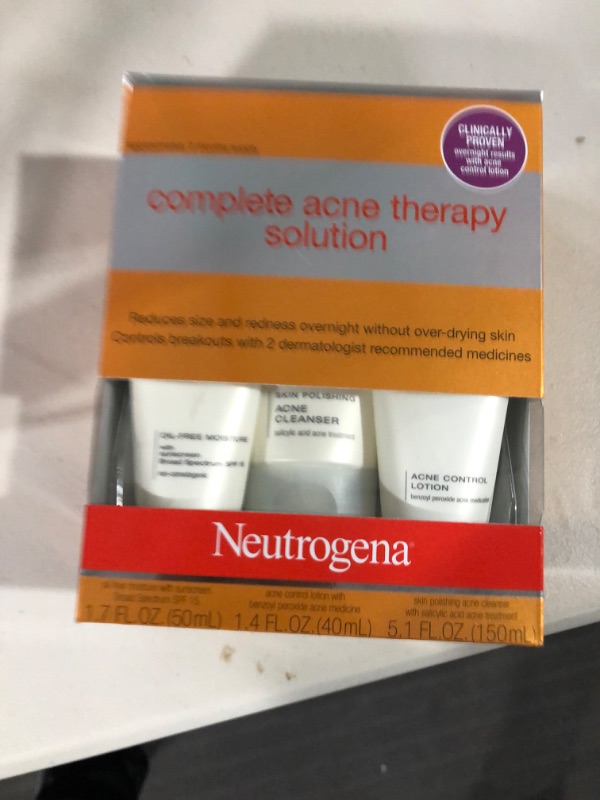 Photo 2 of Neutrogena Complete Acne Therapy System (3 Pack)1023549
