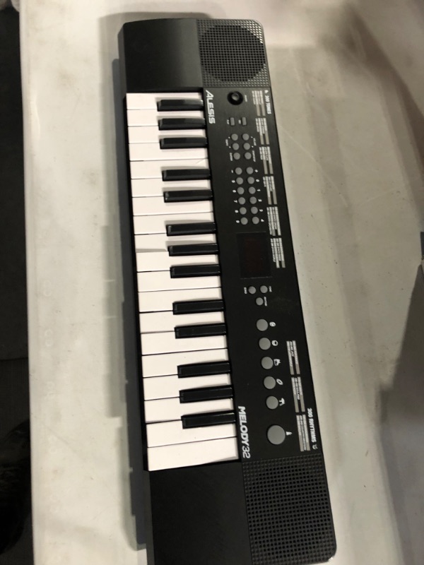 Photo 2 of Alesis Melody 32 and M-Audio HDH40 – Electric Keyboard Digital Piano with 32 Keys, Speakers, USB-MIDI Connectivity, Headphones and Piano Lessons Melody 32 + Headphones