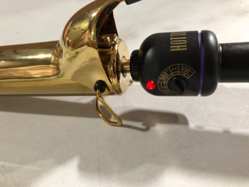Photo 3 of [USED] Hot Tools Pro Artist 24K Gold Curling Iron | Long Lasting, Defined Curls (1 in) 1 inch
