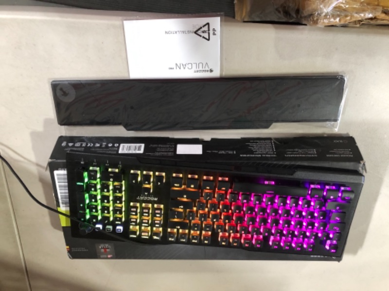 Photo 2 of **
SEE NOTES**
ROCCAT Vulcan Pro Linear Optical PC Gaming Keyboard, Black