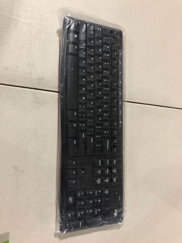 Photo 2 of Logitech MK270 Wireless Keyboard  black