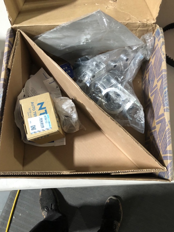 Photo 2 of AISIN TKT-031 Engine Timing Belt Kit with Water Pump