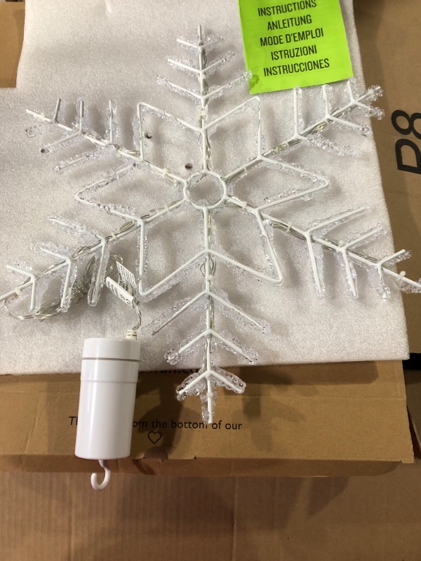 Photo 2 of **SEE NOTES**
Lights4fun, Inc. 22.5” White LED Snowflake Hanging Christmas Light Decoration for Indoor Outdoor Use