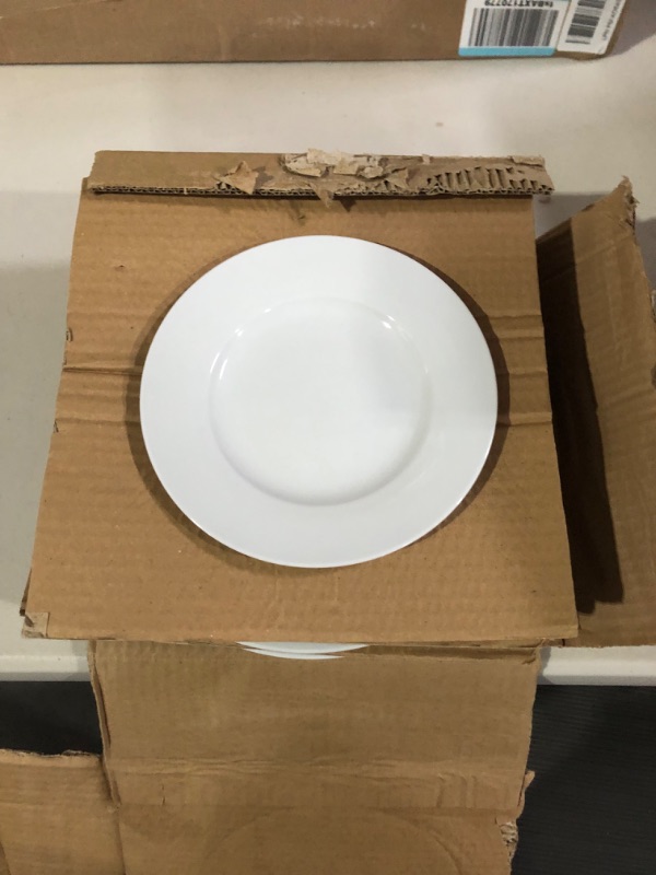 Photo 2 of 18-Piece Dinnerware Set, Service for 6