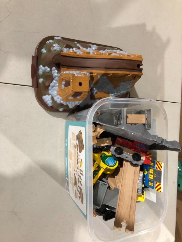 Photo 2 of KidKraft Bucket Top Construction Wooden Train Set with Bulldozer