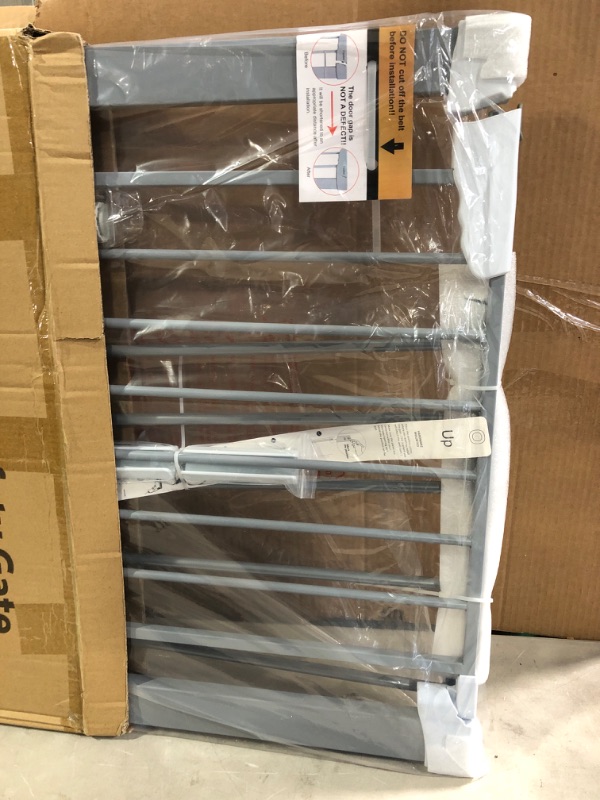 Photo 2 of Cumbor 29.5-46" Auto Close Safety Baby Gate 