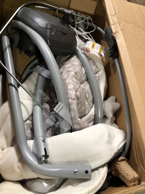 Photo 2 of Graco Simple Sway Abbington Baby Swing