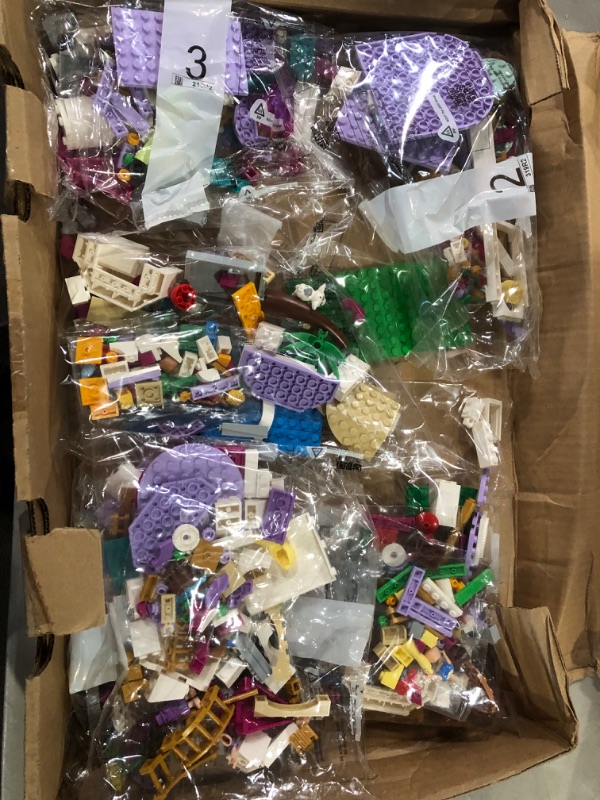 Photo 1 of Bundle of Assorted Lego Pieces from Set