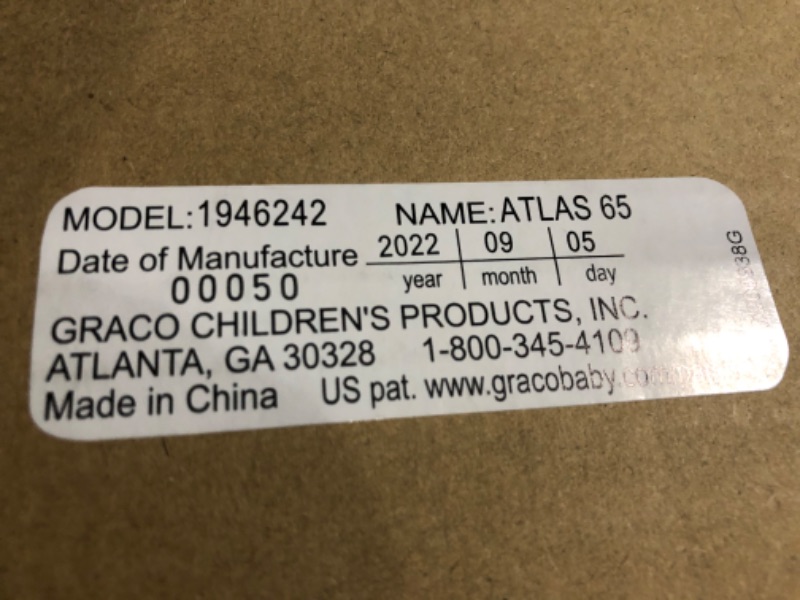 Photo 2 of Graco Atlas 65 2 in 1 Harness Booster Seat | Harness Booster and High Back Booster in One, Glacier , 19x22x25 Inch (Pack of 1)